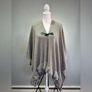 CLEARANCE! Gray Apt 9 Soft Poncho Sweater EUC